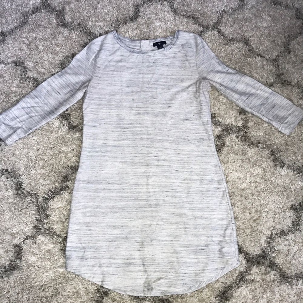 GAP mid-sleeved shift dress